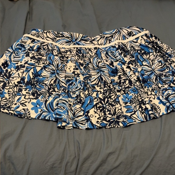 Lilly Pulitzer Luxletic Skort - Picture 3 of 3